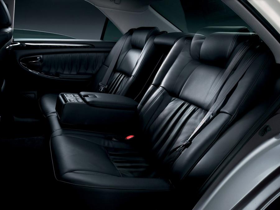  Toyota Crown Athlete 2003 года  (фото 7 из 15)